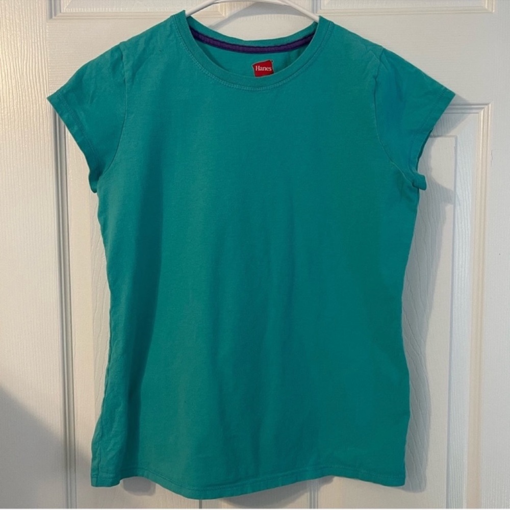 Hanes tee